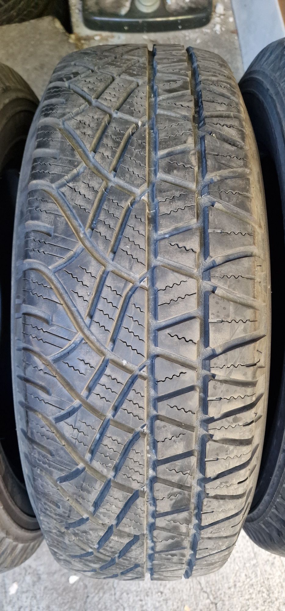 225/65/17 Michelin Latitude Cross