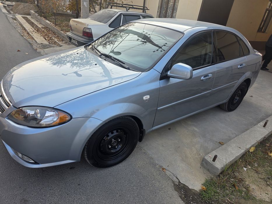 Gentra Lacetti  2013 1-chiqgan gentradan.