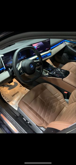 BMW i5 35L Edrive
