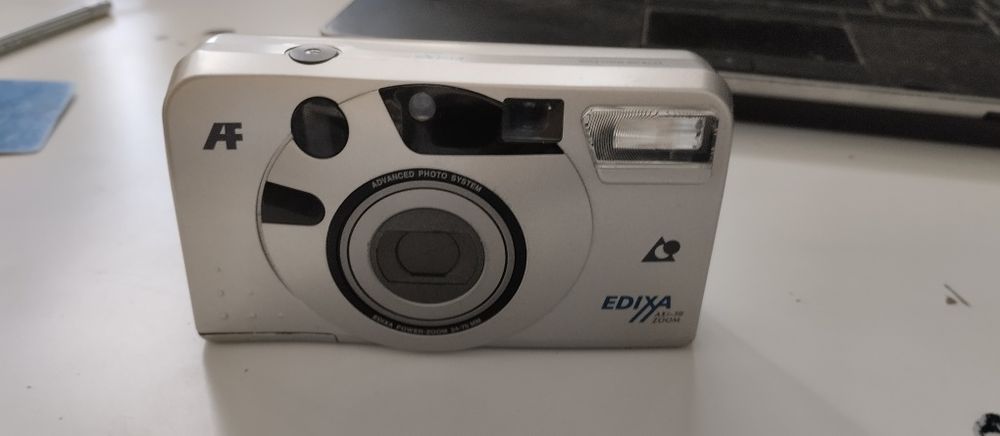 Продам плёночный фотоаппарат