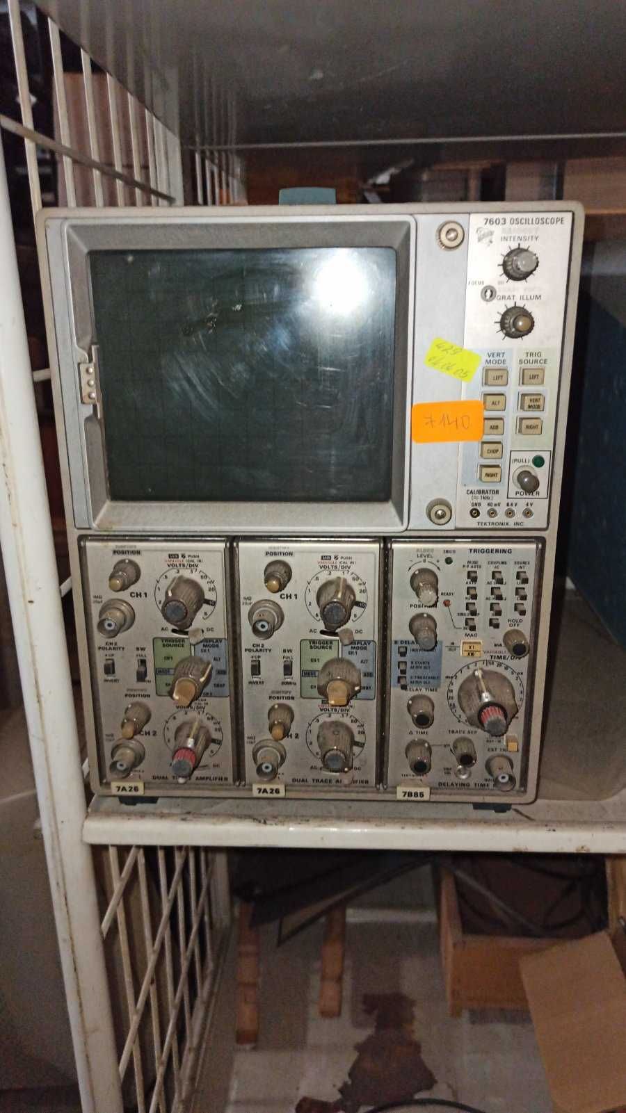 Осцилоскоп TEKTRONIX