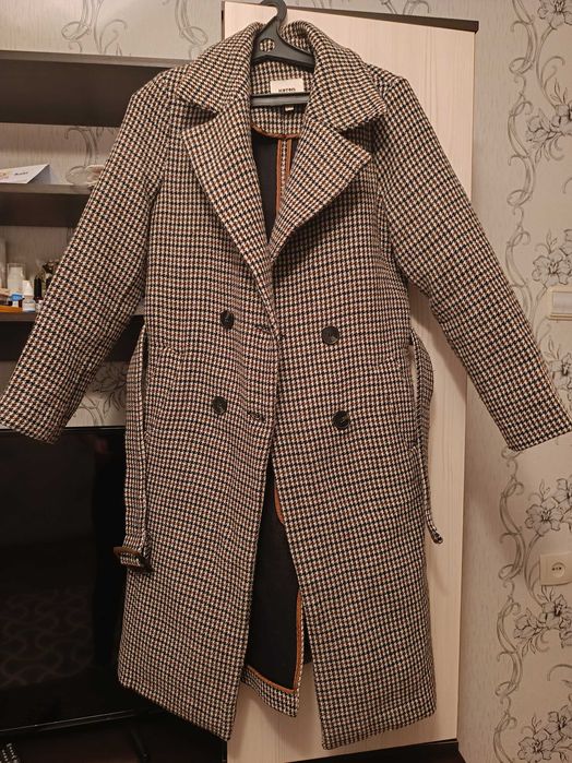 Демисезонное пальто