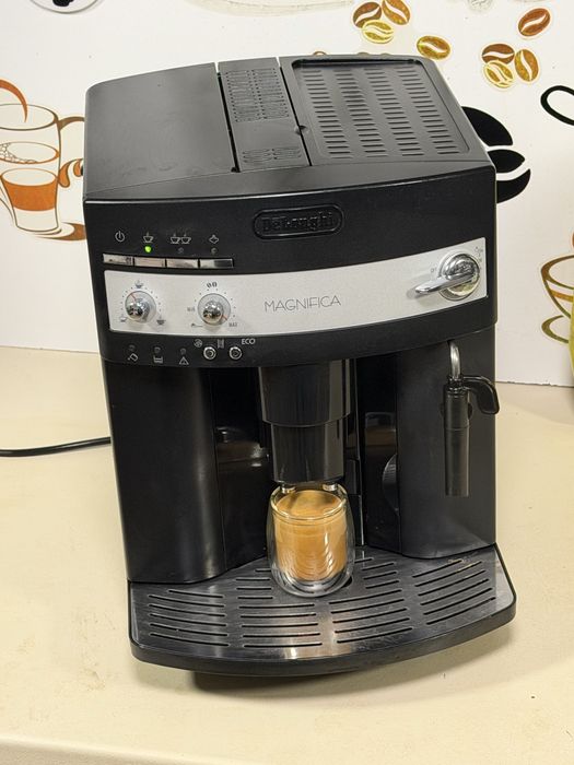 Кафемашина кафе автомат delonghi magnifica с гаранция