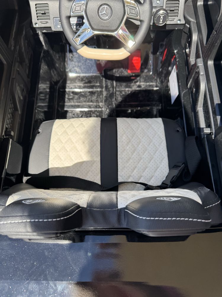 Акумулаторна количка Mercedes G650 Maybach 4x4 с меки гуми