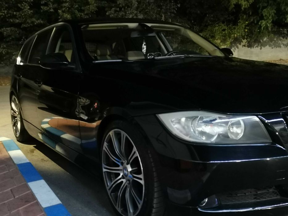 BMW325iКолатсъстояние. Нови летни гуми 18навргпредимесеца.