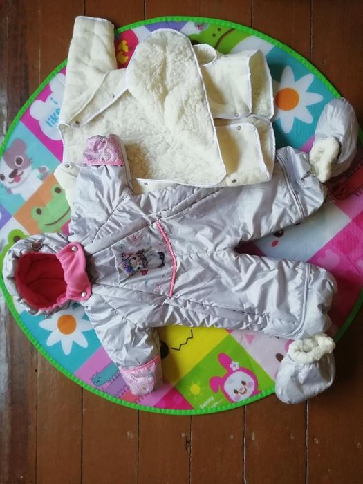 Продаётся комбинезон для девочки