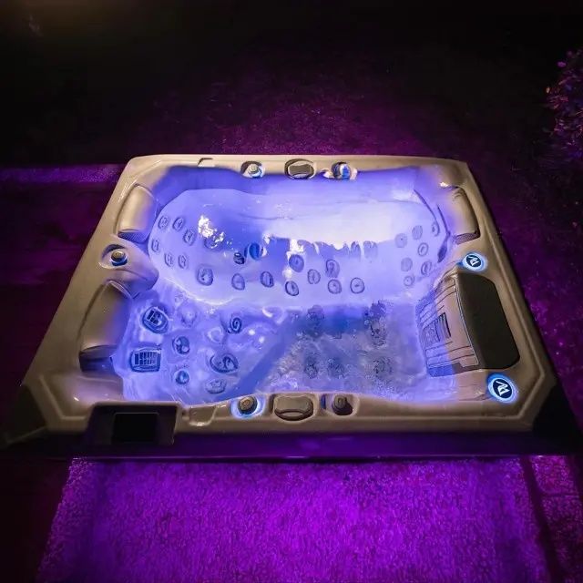 Jacuzzi pentru Proiecte - Europene, Private sau Publice