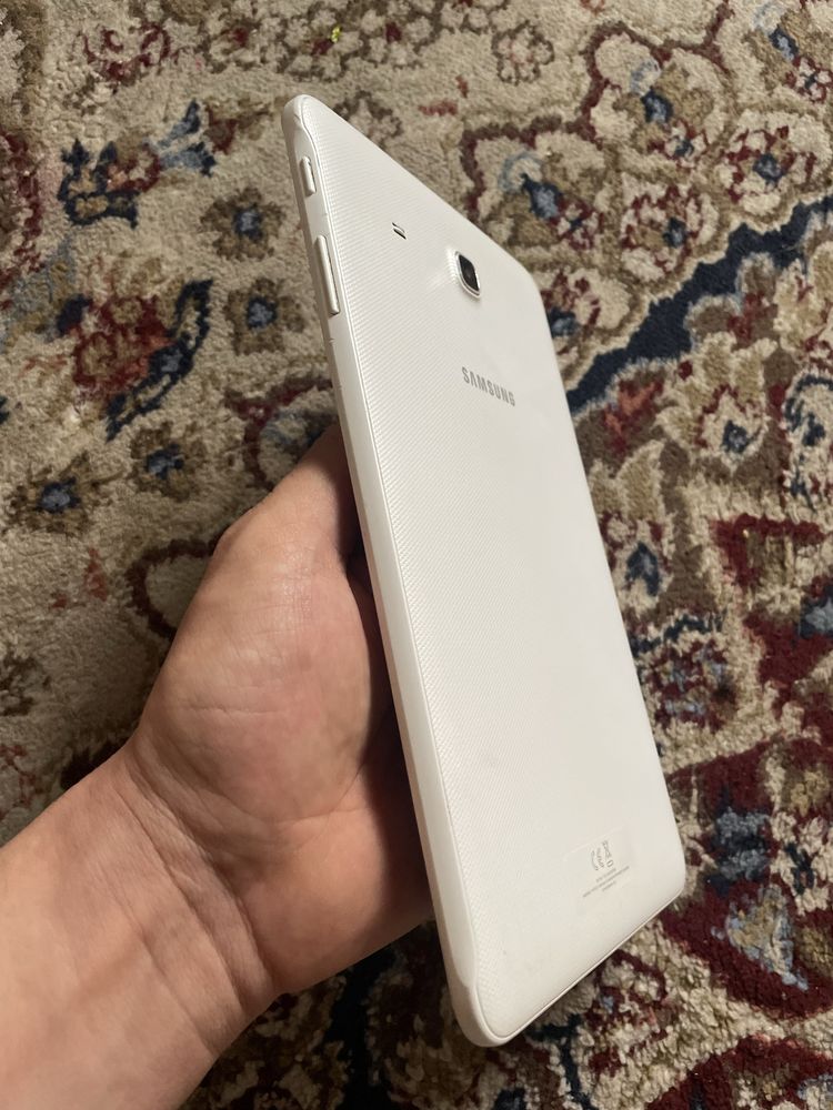 Samsung Tab E T560