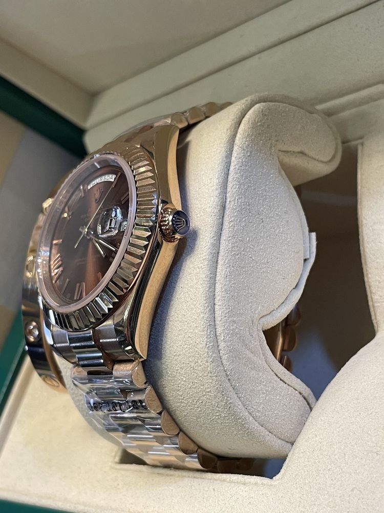 Rolex Day-Data 40 mm Rose Gold brown Dial