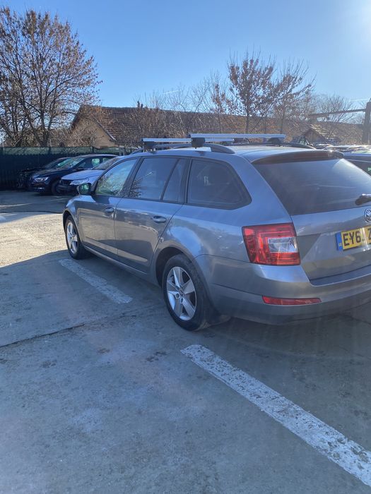 Aripă dreapta spate Skoda Octavia 3 Break