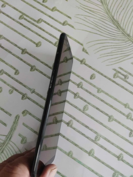 OnePlus 5t (6/64) в отличном состоянии .