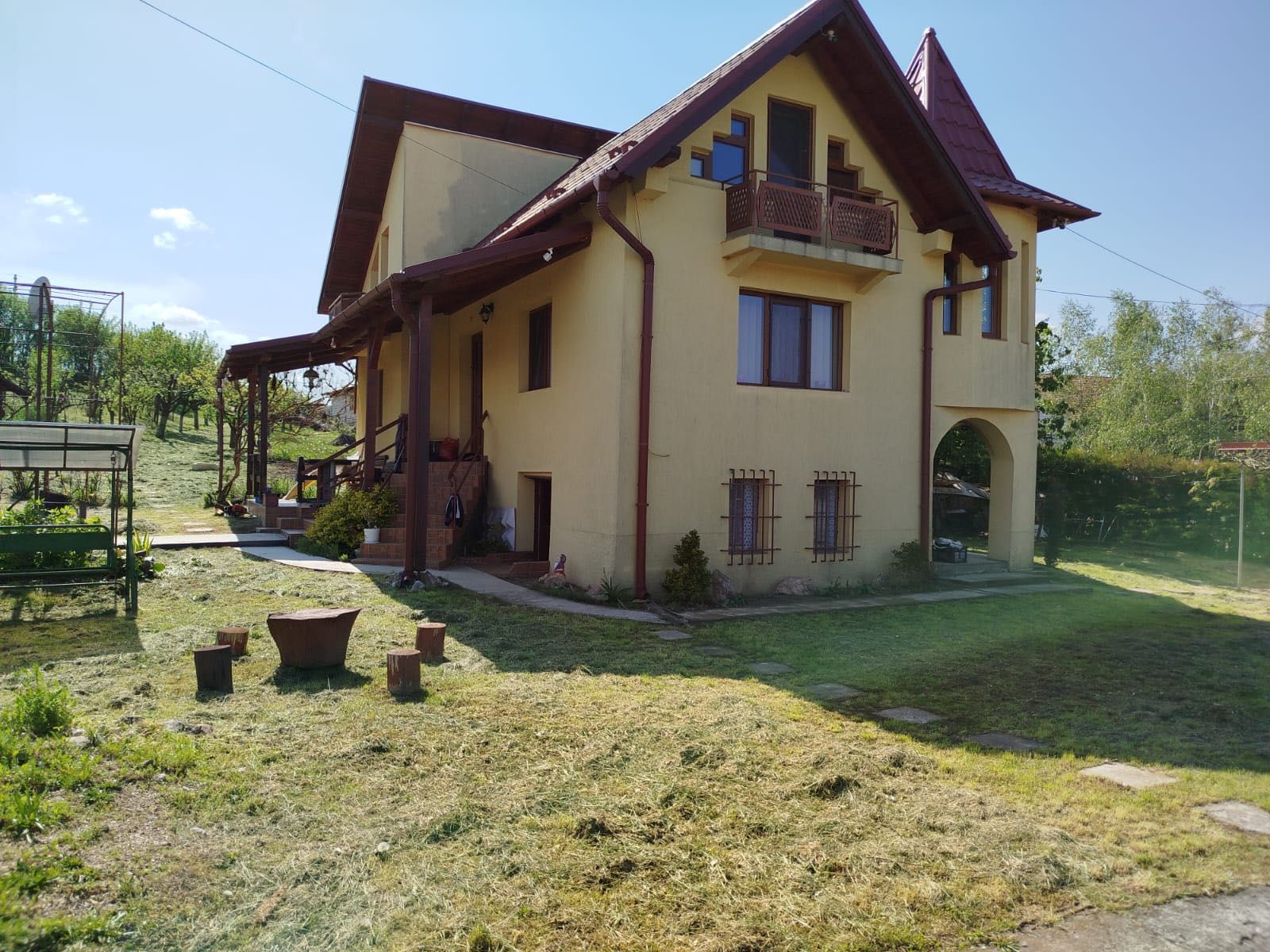 Casă de vânzare în Badon, comuna Hereclean, județul Sălaj