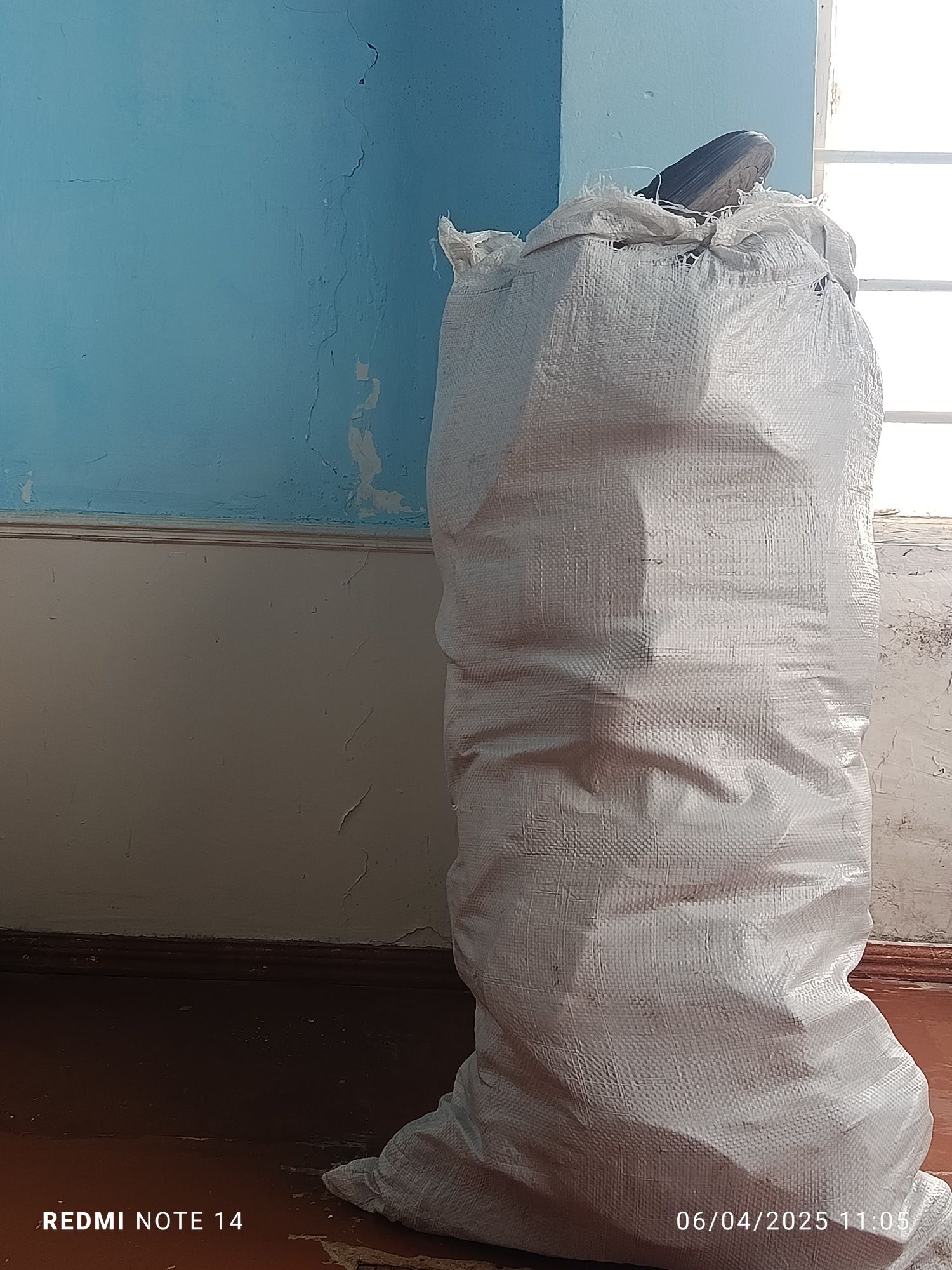 50 tadan oshiq Yaxshi 39 Dan 44 razmergacha   Bir marta va biroz eski