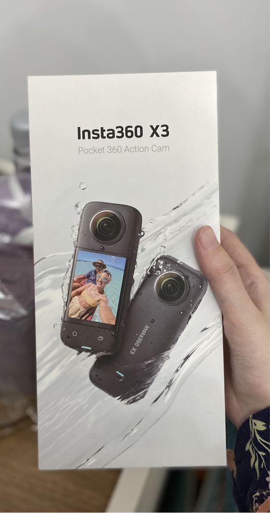 Продаётся Insta 360 x3 - 2 монопода в подарок