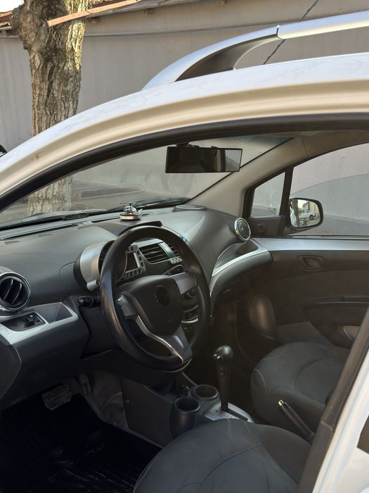 Spark Avtomat sotiladi