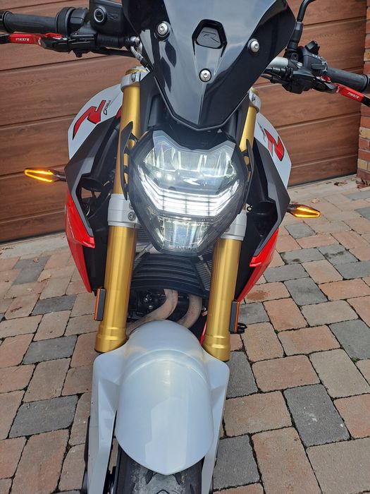 Vând Bmw f900R Stare Ca Nouă Garanție