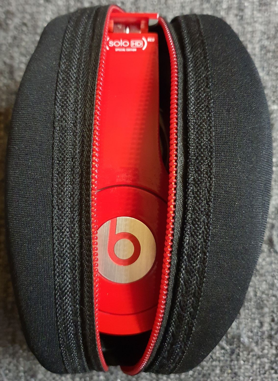 Beats Solo HD Red Edition