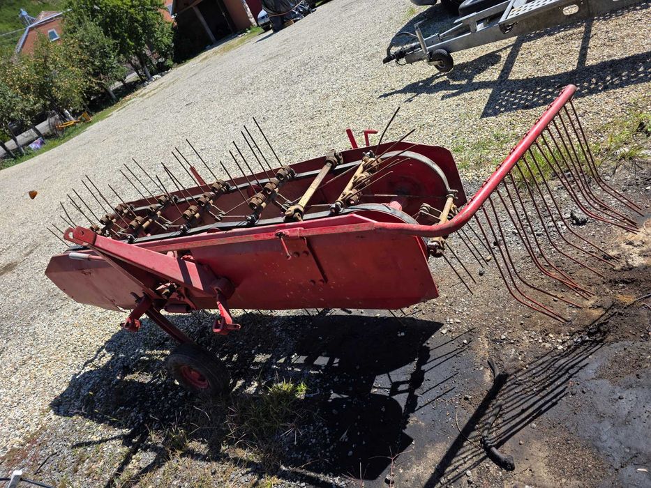 Grebla in tiranti dupa tractor model pe curele 2.2m cu cardan