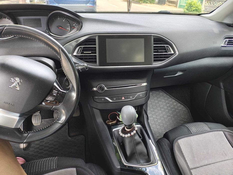 Peugeot 308 SW 2015