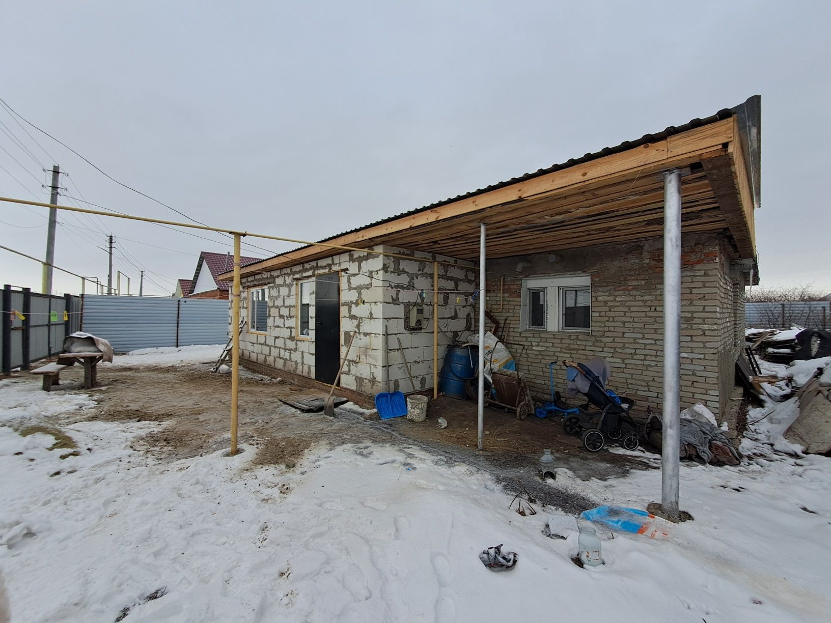Продается  жилой отдельно стоящий дом в мкр. Северо- Западный