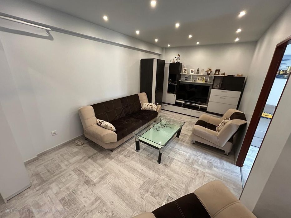 Închiriez apartament 3 camere  nou  cu lift