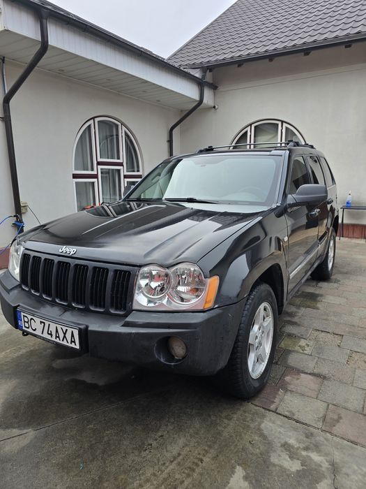 Vând jeep grand cherokee