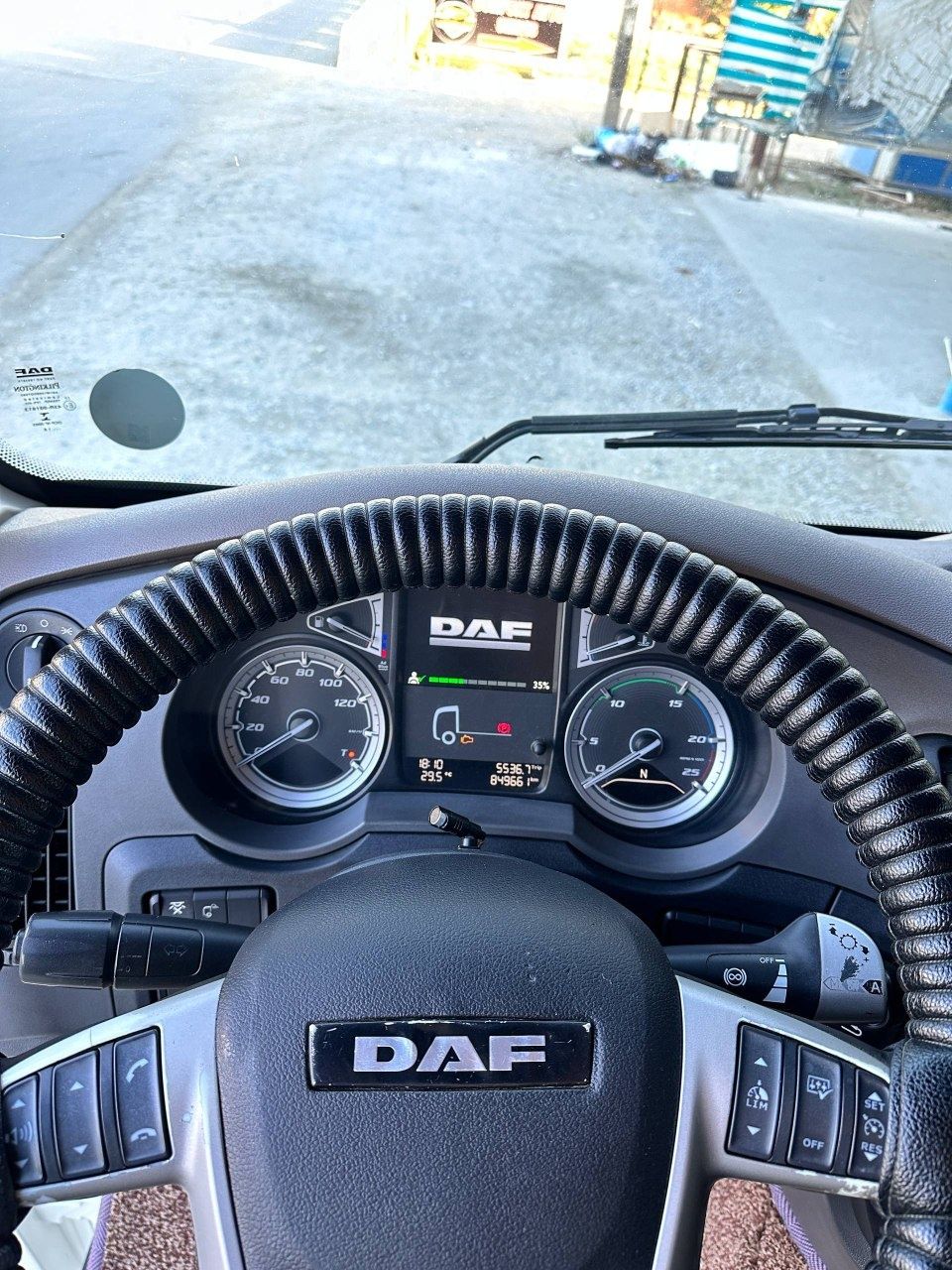 DAF XF 530FT EURO 6/2018 йил + SCHMITZ Прицеп Сотилади