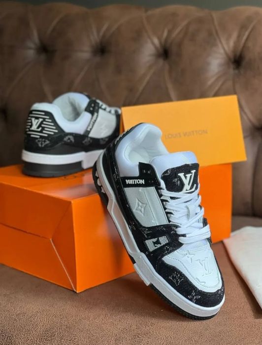 Унисекс обувки Louis Vuitton