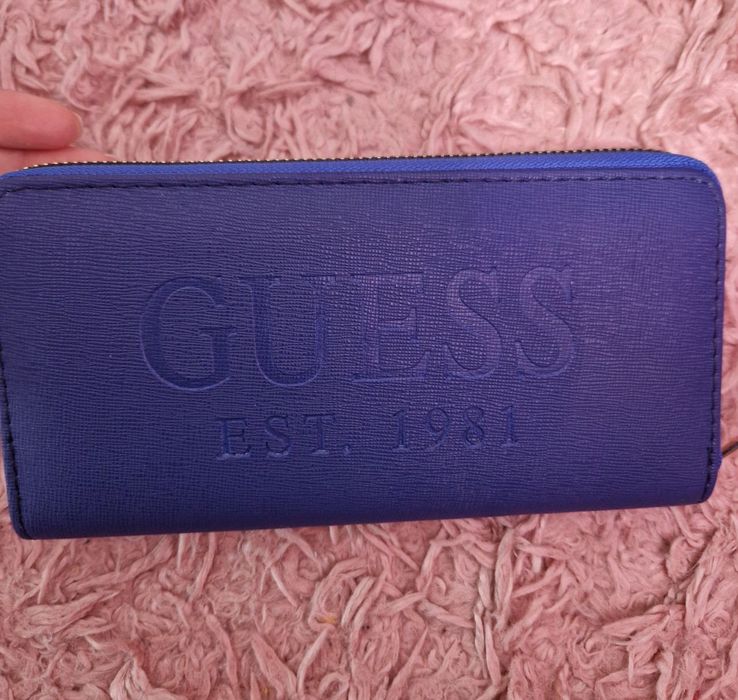 Portofele dama Guess
