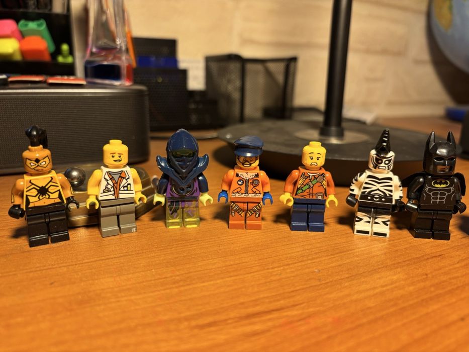 Най-различни lego фигурки