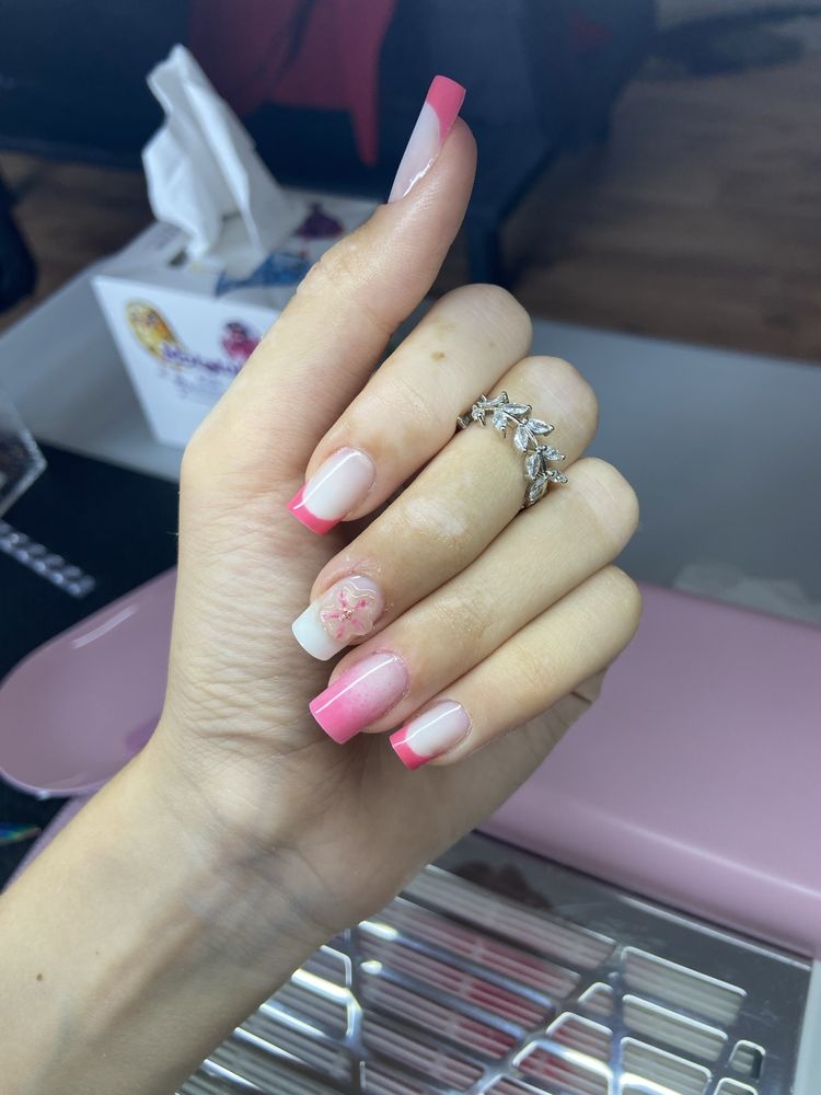 Unghii cu gel sau semi