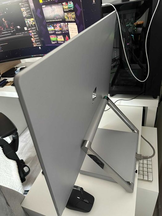 Microsoft Surface Studio (1st Gen)