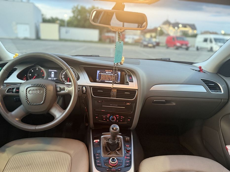 Vând audi a4 b8 2010
