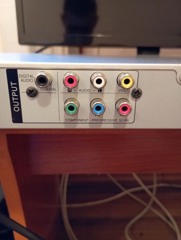 DVD jvc xv-n382 citește și MP3