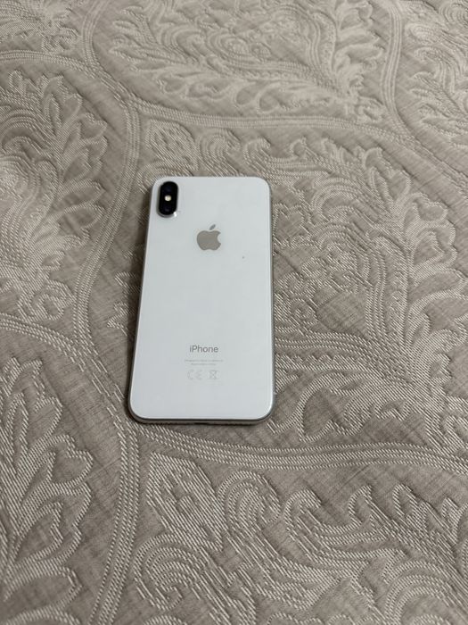 Продам айфон 10