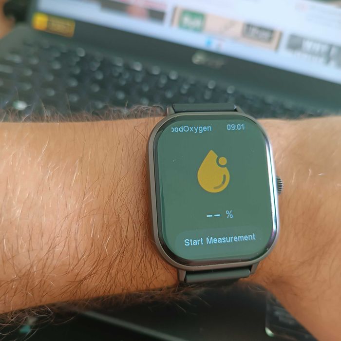 ceas  -smart watch- monitors oxygen level, heart rate ,blood pressure