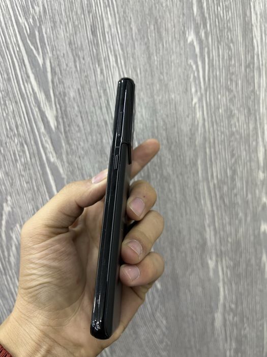 SAMSUNG S21 Ultura 256GB   .