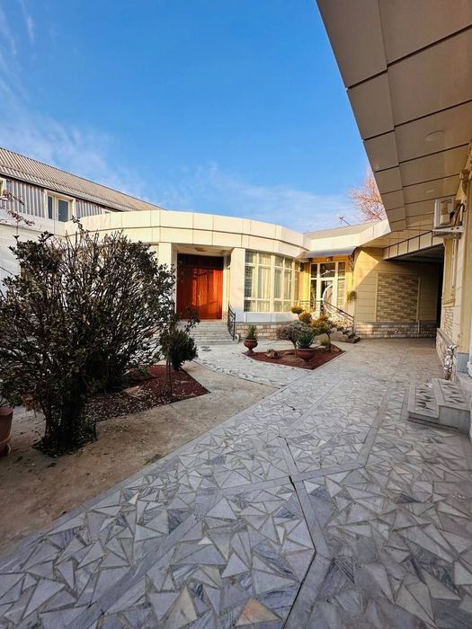 Катта  Кани махалла   6 сотих 10 хона