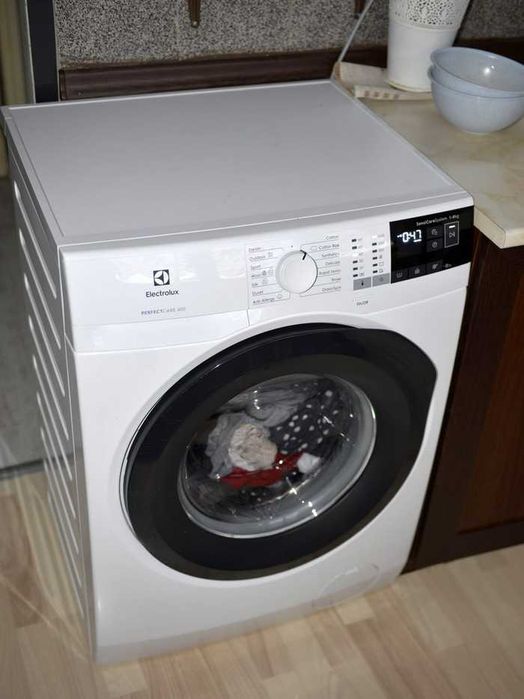 Пералня ELECTROLUX EW6F429B 9.0 kg, 1200 об/min, ИНВЕРТОРЕН МОТОР
