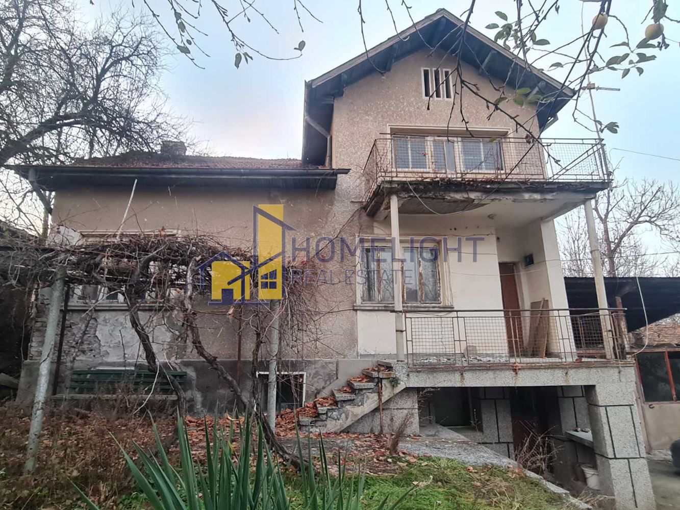 Къща в село Студена, община Перник