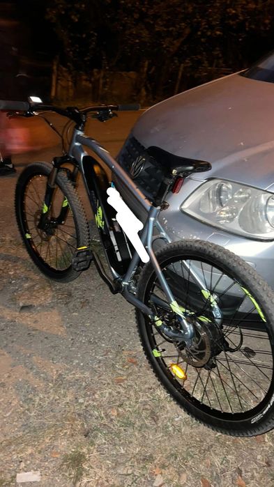 Bicicletă electrică Rockrider ST 100 - cadru L, 2032 km, verde-gri