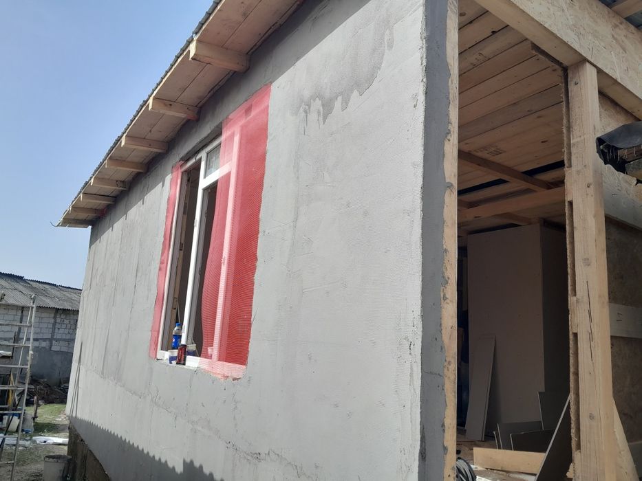 Case și cabane din lemn