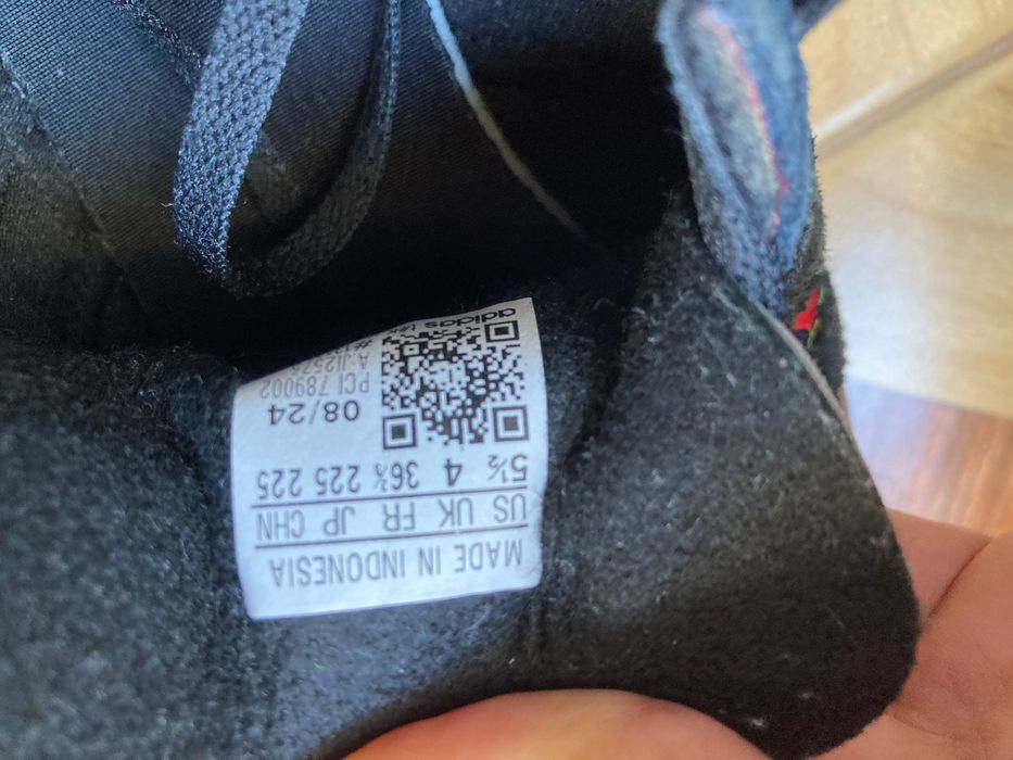 Adidas лимитирана серия 2025 год, оригинални