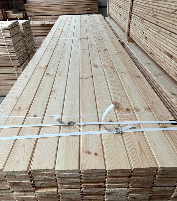 Lambriu pin/Lambriu interior-exterior.