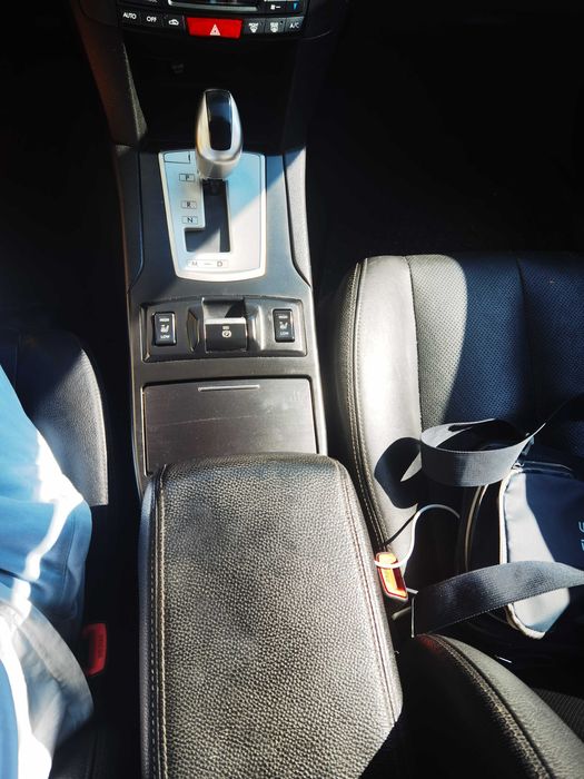 Subaru Outback 2014, 2.5 BiFuel 173к.с.