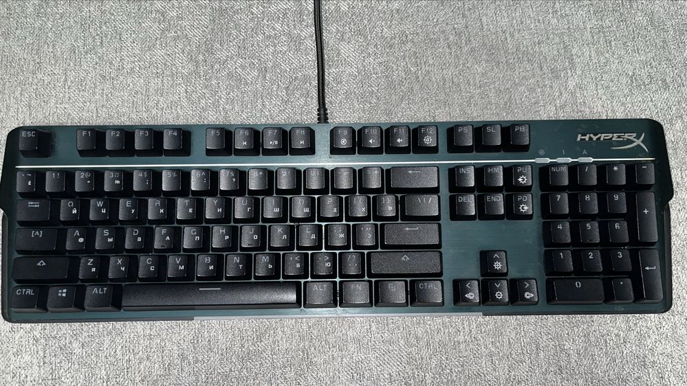 Продам клавиатуру HyperX Alloy MKW100