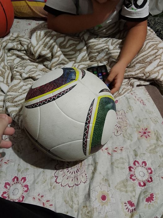 Продаю мяч джабулани