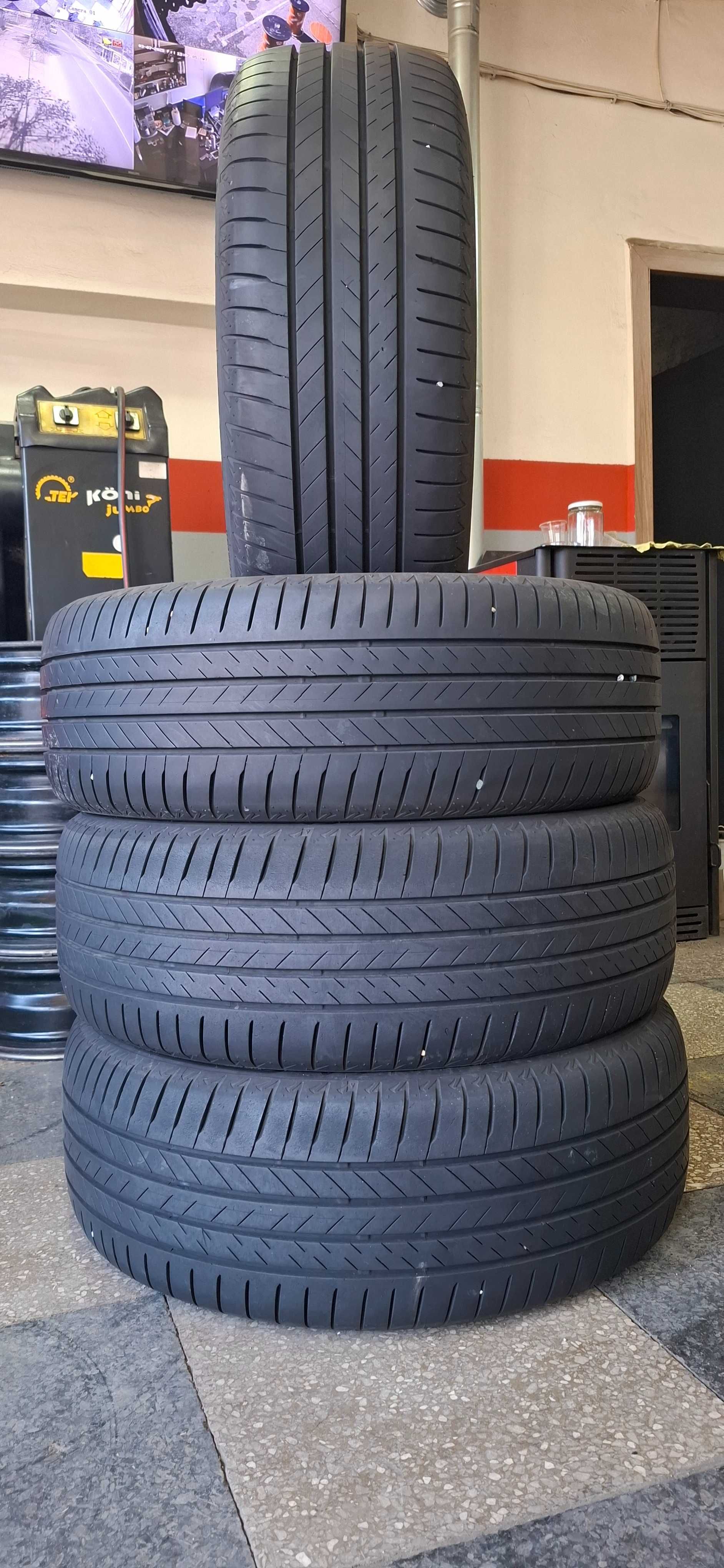 4бр. 235/55/19 Bridgestone 7mm грайфер, дот 22г. Безплатен монтаж