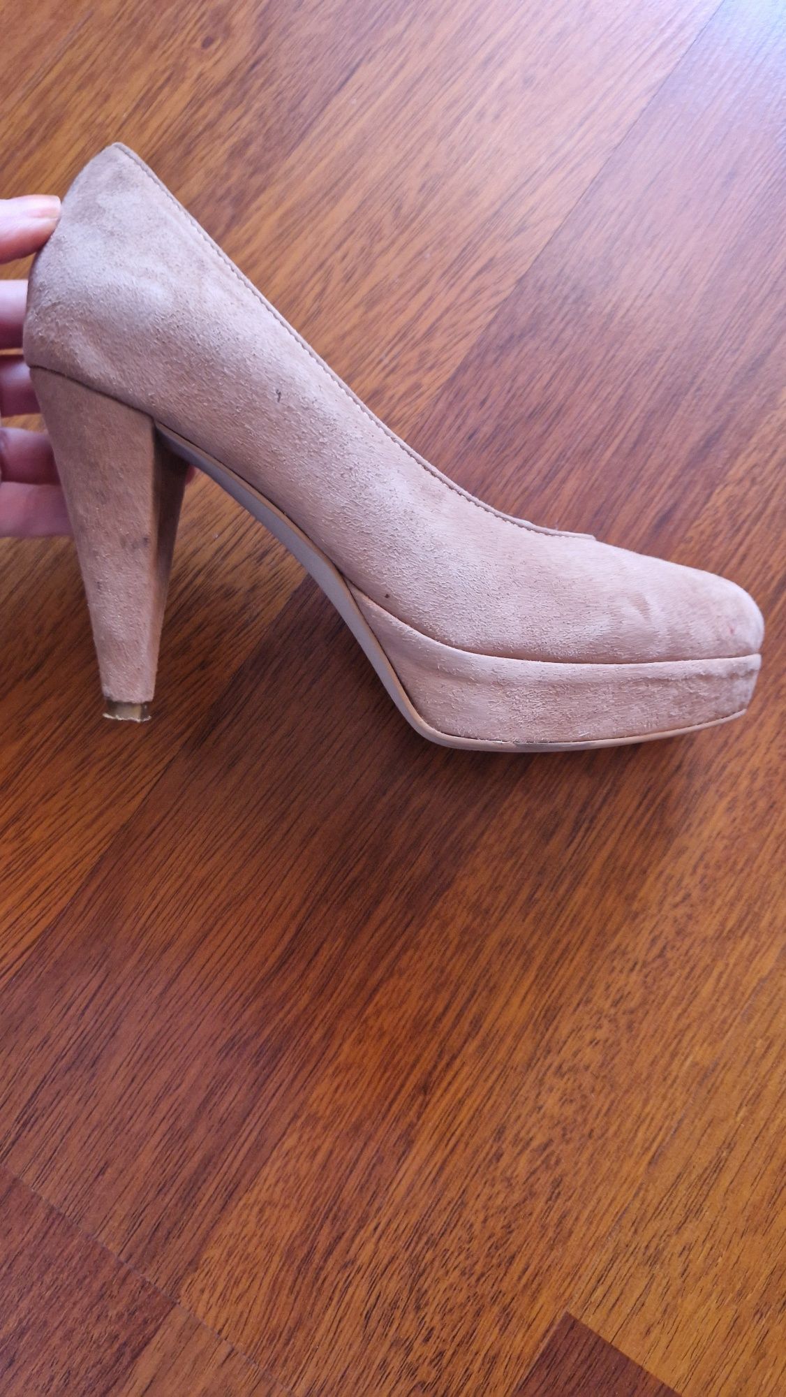 Pantofi crem cu platforma
