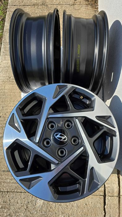 Jante OEM Hyundai R16 2024+Continental Winter TS860 DOT 3518 205/55/16